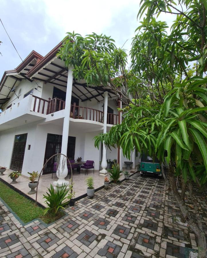 Ja-Elas French Touch Bed & Breakfast Luaran gambar